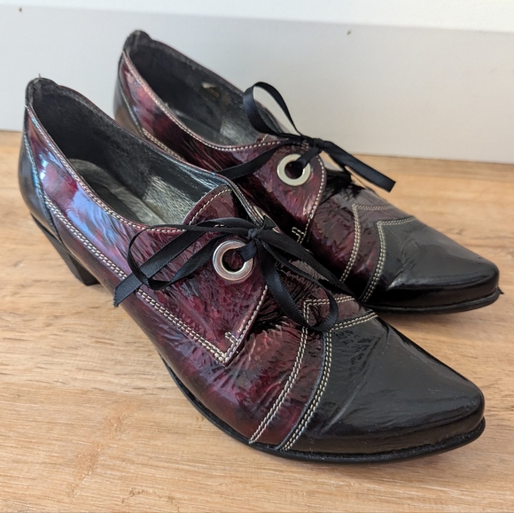 Un Tour En Ville Ladies Heels - Picture 4 of 11